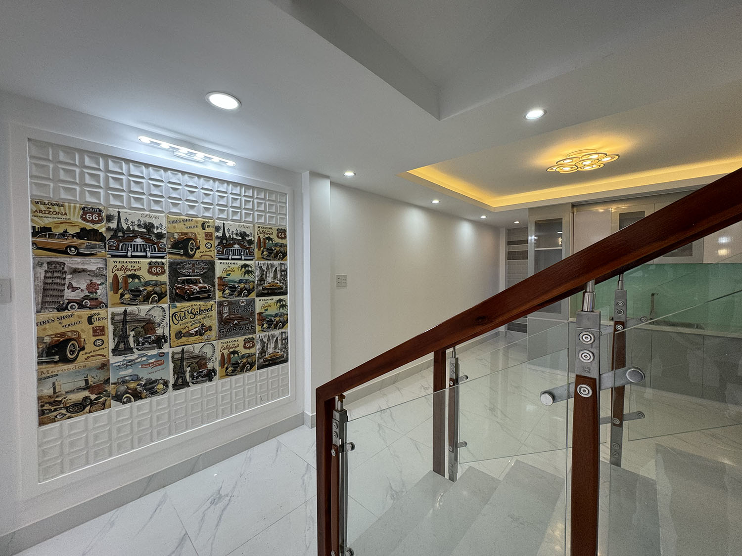 Nhà phố 3 lầu (4mx12,5m=50m2) 5 phòng ngủ hẻm ôtô 7 chỗ khu đồng bộ Nguyễn Thượng Hiền, Bình Thạnh